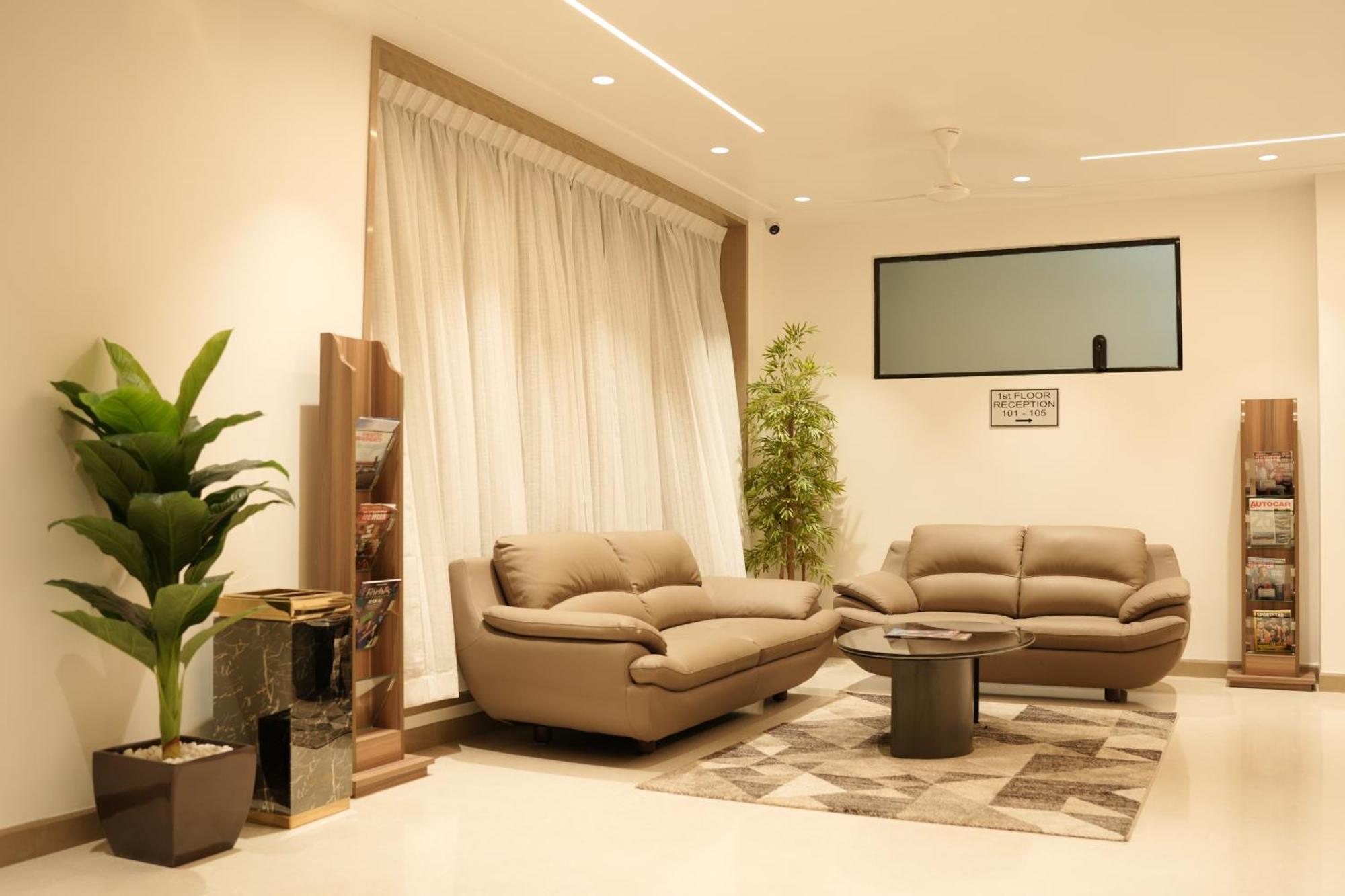 Kongu Residency 호텔 Karūr 외부 사진